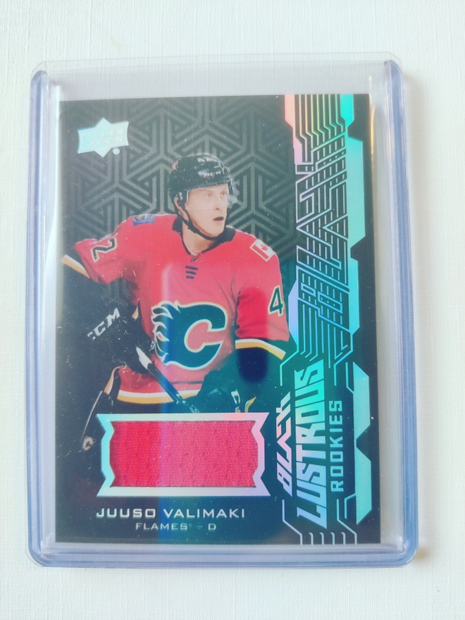 Juuso Välimäki - 18-19 UD Black Lustrous Rookies Jersey
