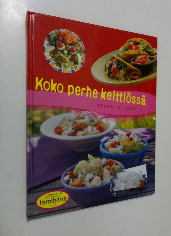 Deanna F. Cook : Koko perhe keittiössä
