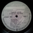 TWISTED SISTER :: COME OUT AND PLAY :: VINYYLI LP     1985 - pikkukuva 3