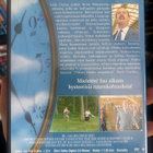 Miten niin myöhässä (2004) John Cleese - pikkukuva 2