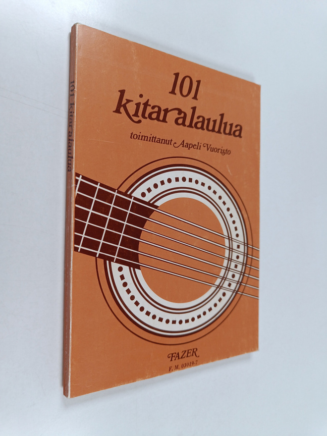 Aapeli Vuoristo : 101 kitaralaulua