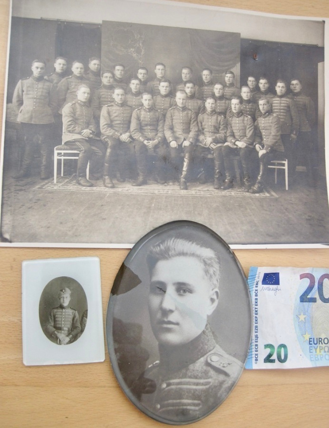 3 VANHAA Valokuvaa Rakuunat Fasetti-lasi ym 1920-l