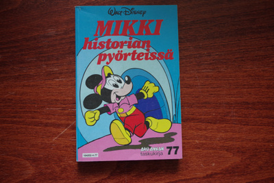Aku Ankan taskukirja 77, Mikki historian pyörteissä, 1.p -84