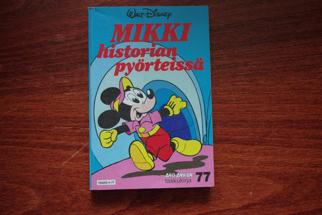 Aku Ankan taskukirja 77, Mikki historian pyörteissä, 1.p -84