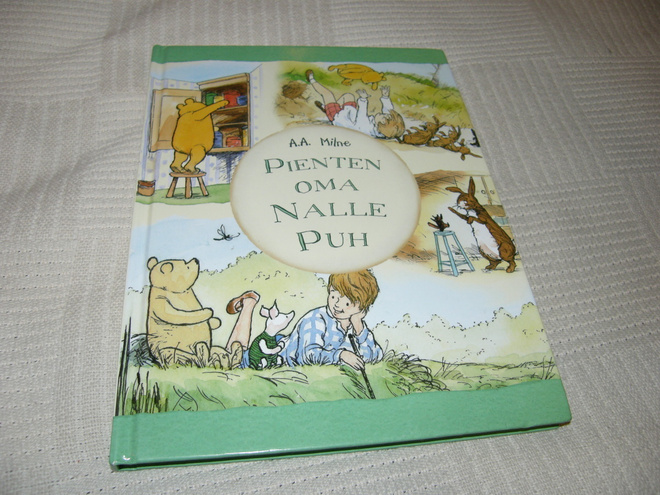 A. A. Milne Pienten oma Nalle Puh