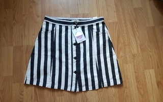 Uusi MONKL hame naiselle koko 42