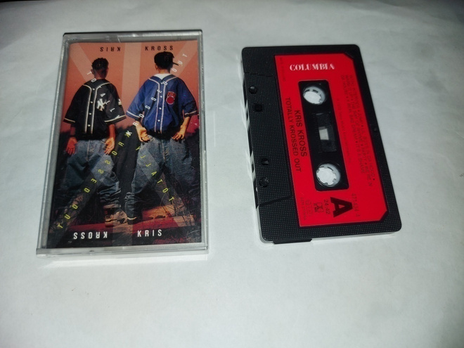 KRIS KROSS - TOTALLY KROSSED OUT c-kasetti