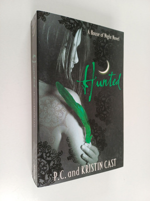 P.C. Cast : Hunted