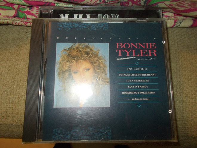 CD BONNIE TYLER ** GREATEST HITS **