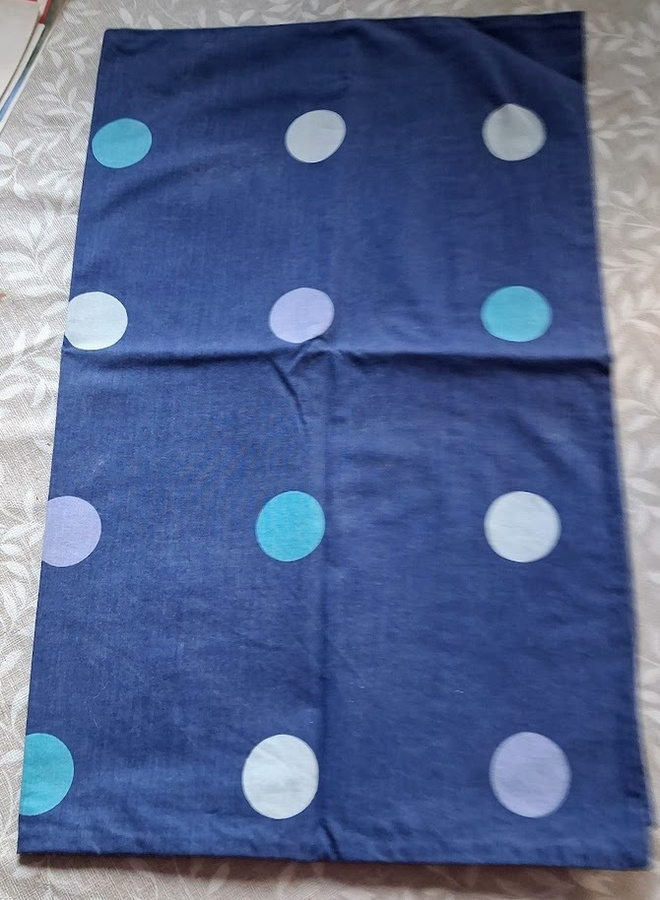 TYYNYLIINA VETOKETJULLA, MITAT 48x60