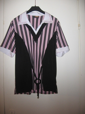 vaalean viol.-mustaraid. pusero L