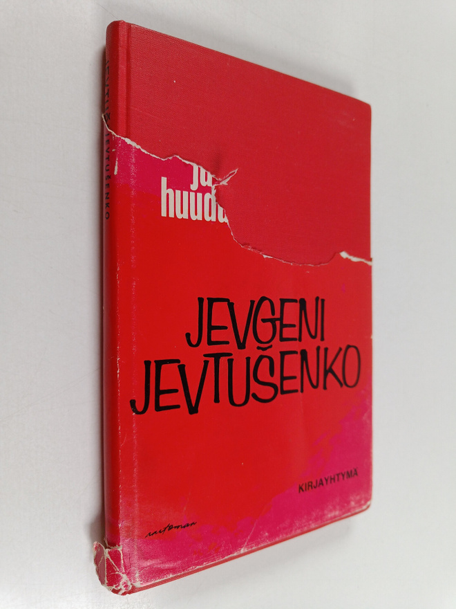 Jevgeni Jevtusenko : Olen vaiti ja huudan