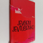 Jevgeni Jevtusenko : Olen vaiti ja huudan - pikkukuva 1