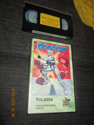 RoboCop pulassa VHS – Harvinainen Golden Voice dubbi