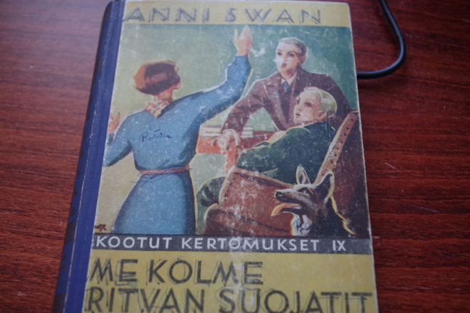 Anni Swan: Me kolme & Ritvan suojatit (1950)