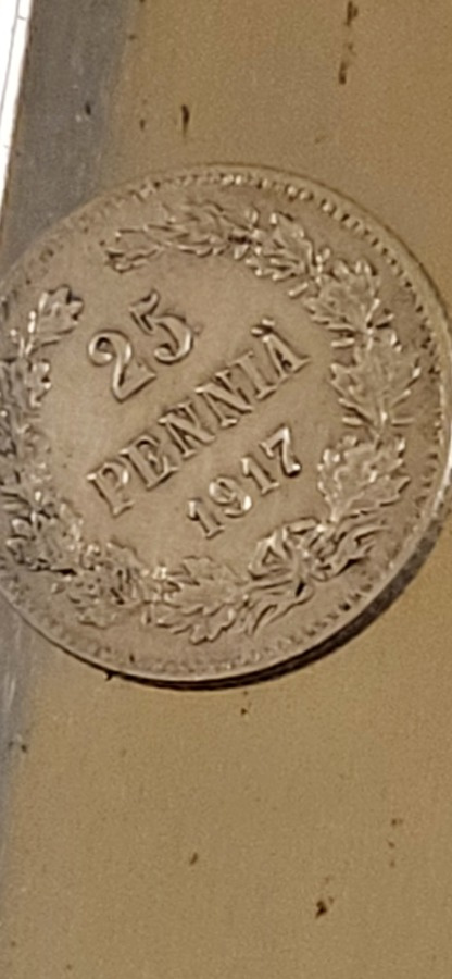 25 penniä 1917 hopeaa kolikko suomi