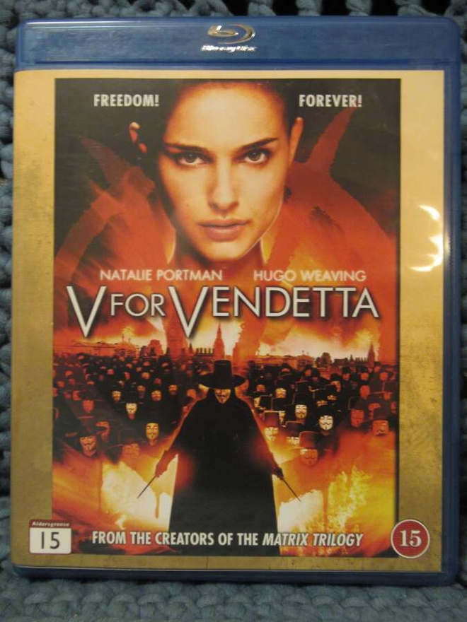 V FOR VENDETTA BLU-RAY