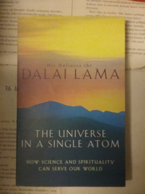 Dalai Lama - The Universe in a Single Atom (softcover)