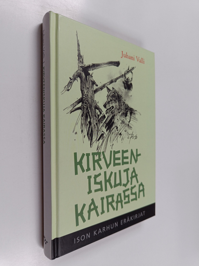 Juhani Valli : Kirveeniskuja kairassa