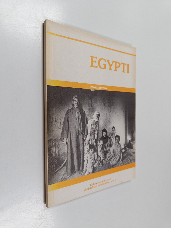 Sakari Grönlund : Egypti - maakatsaus