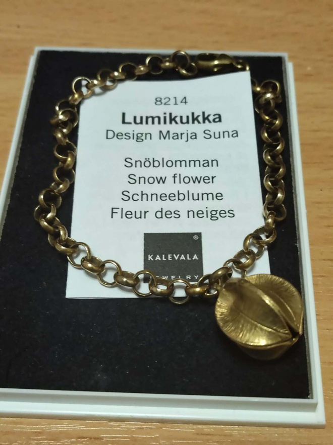 KALEVALA, LUMIKUKKA -rannekoru, pronssi, papuketju