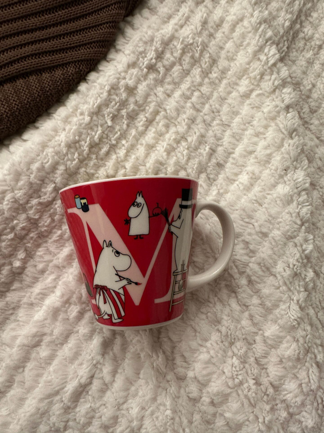 The Story Of Moomin Valley punainen muumimuki