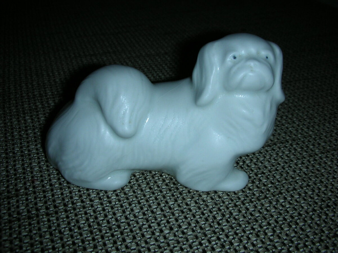Arabia Lea von Mickvitz kiinanpalatsikoira figuuri