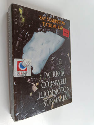 Patricia Cornwell : Luonnoton surmaaja
