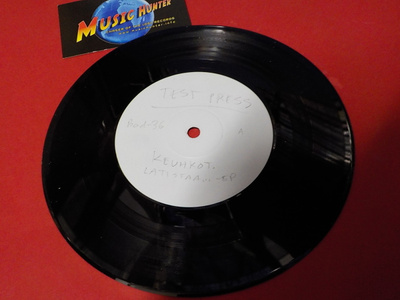 KEUHKOT - LATISTAA EP M- 7'' KOELEVY