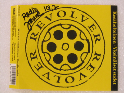 Revolver • Kesähelteinen / Yksinäiset Sudet CD-Single