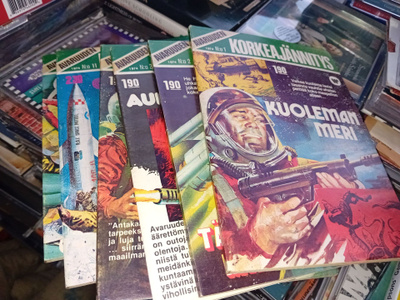 6kpl kokoelma Avaruuden korkeajännitys 1974 ( SIS POSTIKULU)