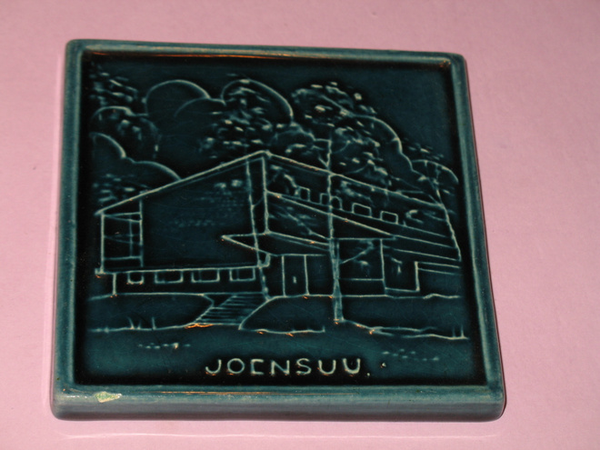 Kupittaan savi: Vanha JOENSUU -SEINÄTAULU