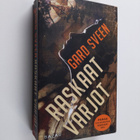 Gard Sveen : Raskaat varjot - pikkukuva 1