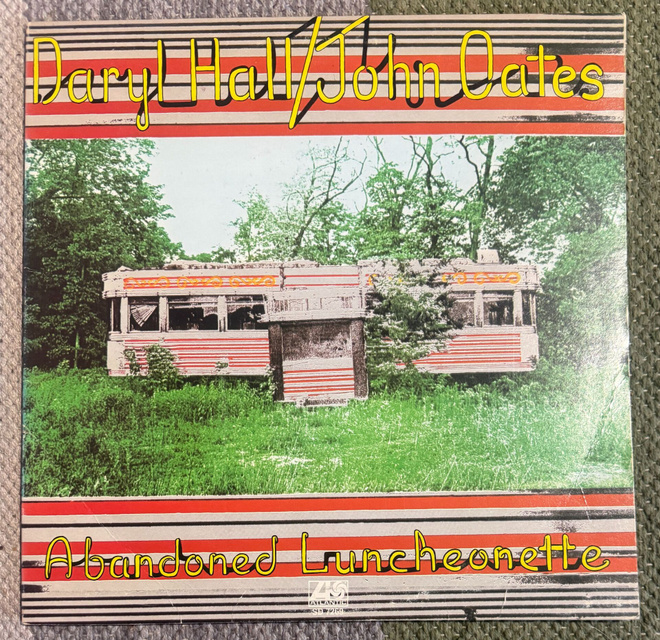 DARYL HALL & JOHN OATES: Abandoned Luncheonette (LP) 1973