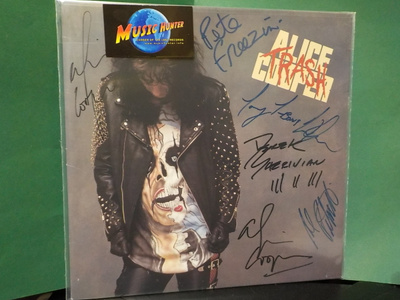 ALICE COOPER + NELJÄN JÄSENEN NIMIKIRJOITUKSET