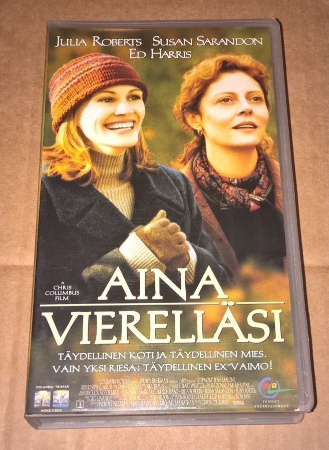 AINA VIERELLÄSI DRAAMA 1998 VHS