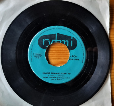 J. LYYTINEN/P. FÖRARS 7”Silmät tummat kuin yö/Ilta Kannaksel