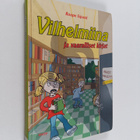 Roope Lipasti : Vilhelmiina ja vaaralliset kirjat - pikkukuva 1