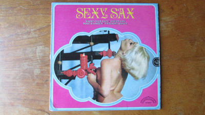 The Oscar Volk Orchestra – Sexy Sax (sexy nude cheesecake)