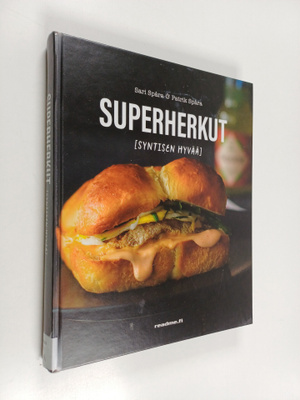 Sari Spåra : Familia makua maailmalta - Superherkut : syn...