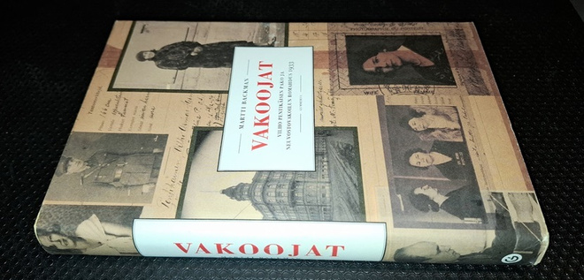 Martti Backman : Vakoojat - Vilho Pentikäisen pako (sid,)