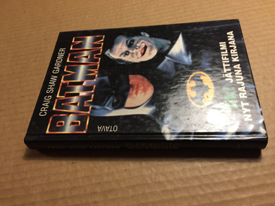 GARDNER BATMAN JÄTTIFILMI KIRJANA HYVÄ