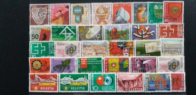 SVEITSI VANHEMPAA LEIMATTUJA postimerkkejä o 32 kpl