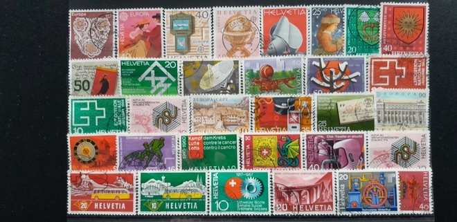 SVEITSI VANHEMPAA LEIMATTUJA postimerkkejä o 32 kpl