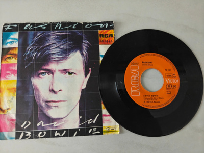 7"single David Bowie/fashion