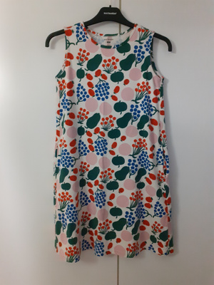 Marimekko - Uniqlo - Kesämekko - koko 11-12