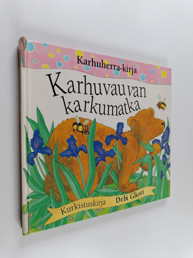 Debi Gliori : Karhuvauvan karkumatka
