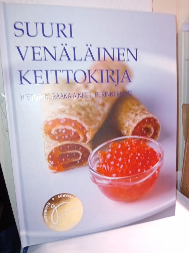 Suuri venäläinen keittokirja ( SIS POSTIKULU)