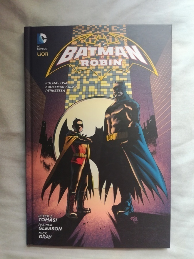 Tomasi & co : Batman & Robin: Kuoleman kulku perheessä