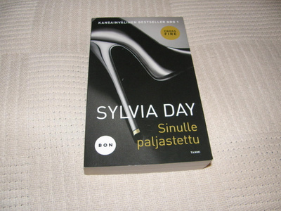 Sylvia Day Sinulle paljastettu -pok